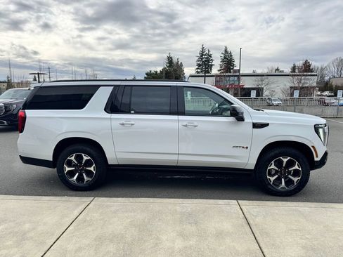 New 2026 GMC Yukon XL AT4 Ultimate AWD/4WD image 40