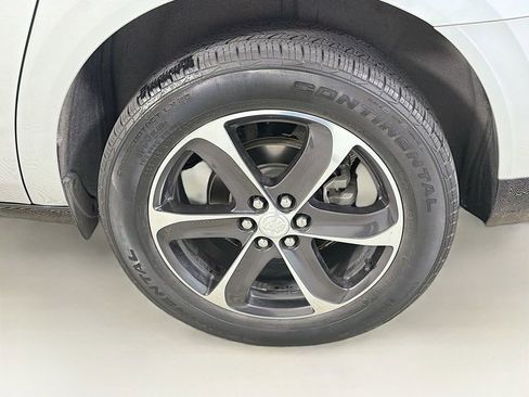 Used 2020 Buick Enclave Essence w/ Sport Touring Edition image 31