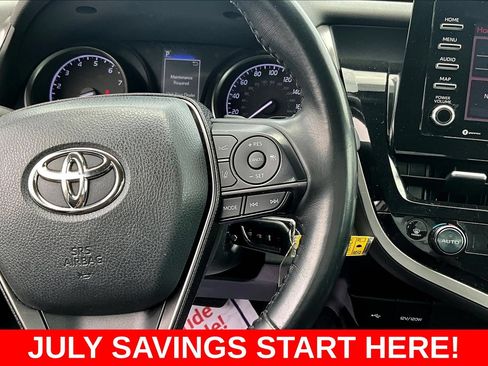 Used 2022 Toyota Camry SE FWD image 15