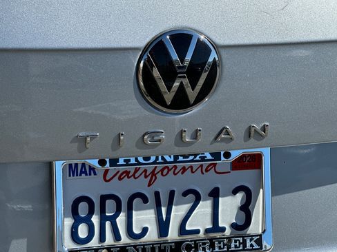 Used 2022 Volkswagen Tiguan SE image 21