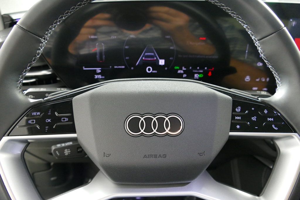 Certified 2025 Audi Q5 Premium w/ Convenience Package AWD/4WD image 16