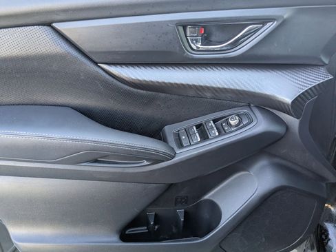 Used 2022 Subaru Ascent Onyx Edition image 12