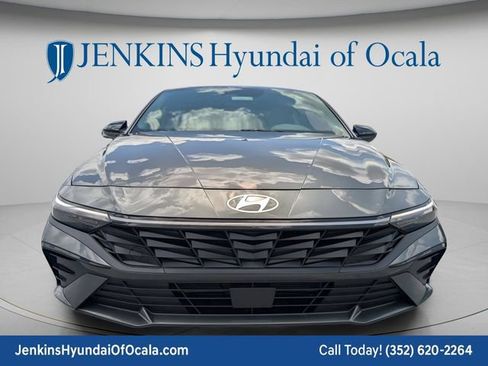 New 2026 Hyundai Elantra SEL Sport Premium FWD image 9