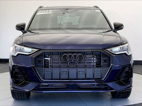Used 2025 Audi Q3 2.0T Premium Plus w/ Premium Plus Package AWD/4WD image 8