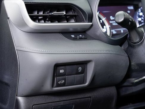 Used 2023 Toyota Highlander XSE image 10