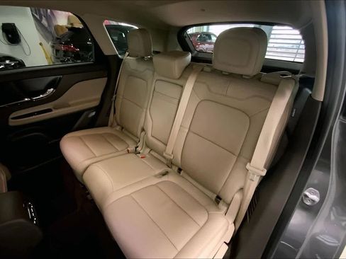 Used 2022 Lincoln Corsair AWD w/ Premium Package image 26