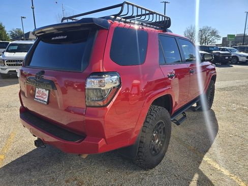 Used 2021 Toyota 4Runner Venture image 5