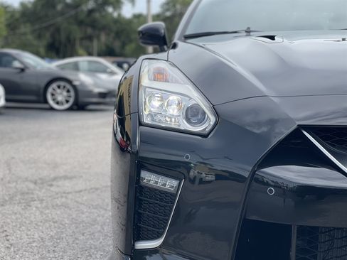 Used 2020 Nissan GT-R Premium w/ Premium Interior Package AWD/4WD image 34