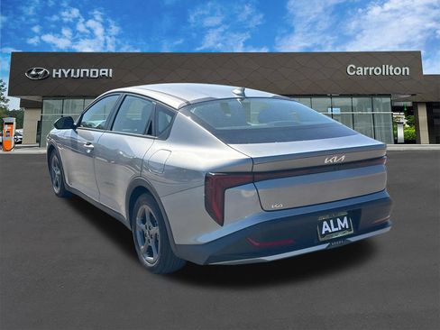 Used 2025 Kia K4 FWD image 7