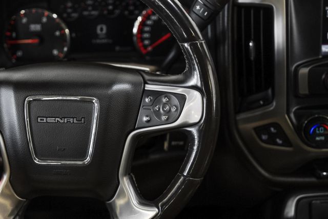 Used 2015 GMC Sierra 2500 Denali w/ Duramax Plus Package AWD/4WD image 20