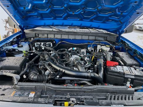 Used 2025 Ford Bronco Badlands image 29