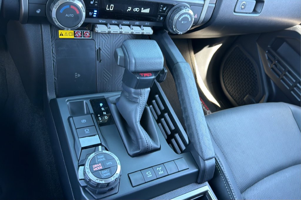 Certified 2026 Toyota 4Runner TRD Off-Road Premium AWD/4WD image 27
