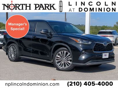 Used 2022 Toyota Highlander Platinum