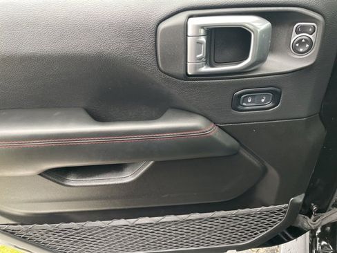 Used 2024 Jeep Wrangler Unlimited Rubicon image 18