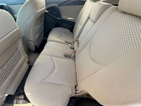 Used 2012 Toyota RAV4 image 29