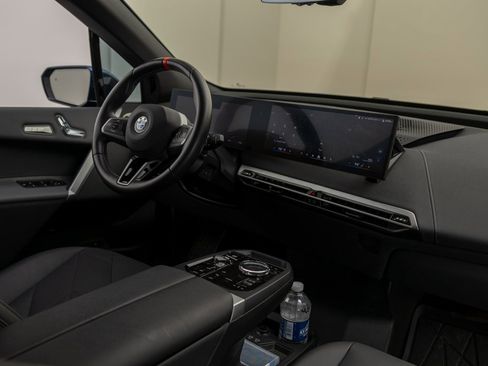 Used 2025 BMW iX M60 image 37