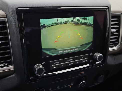 Certified 2024 Nissan Frontier SV image 21