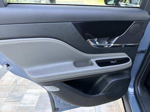 New 2026 Lincoln Corsair Premiere FWD image 14