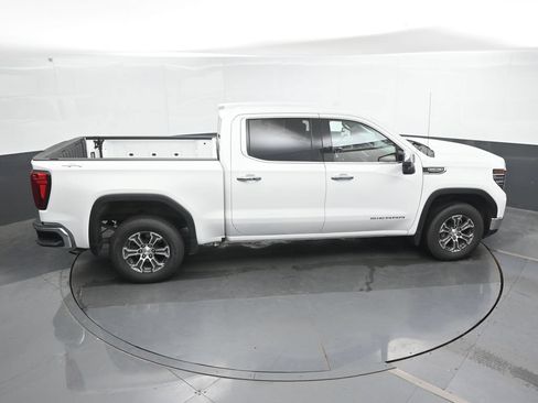 Used 2025 GMC Sierra 1500 SLT AWD/4WD image 31