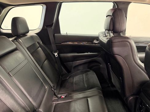 Used 2012 Jeep Grand Cherokee SRT8 w/ Luxury Group II image 38