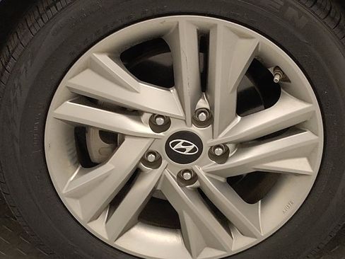 Used 2020 Hyundai Elantra SEL w/ Winter Weather Package FWD image 31