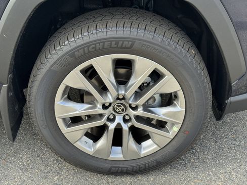 New 2025 Toyota RAV4 XLE Premium image 15