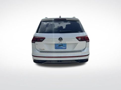 Used 2022 Volkswagen Tiguan SE R-Line FWD image 7