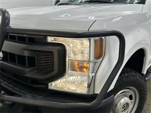 Used 2020 Ford F250 XL w/ Power Equipment Group image 30