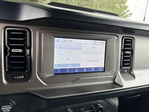 Used 2022 Ford Bronco Outer Banks AWD/4WD image 29