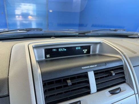 Used 2010 Ford Escape XLT FWD image 19