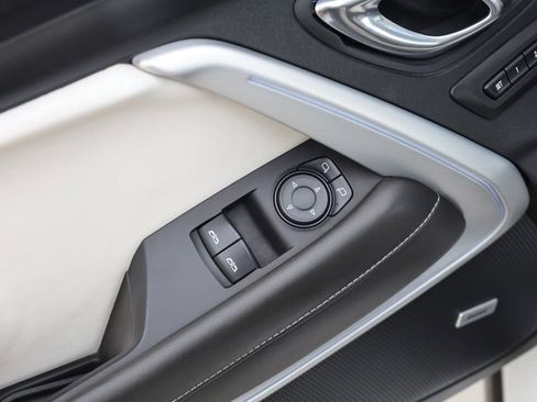 Used 2021 Chevrolet Camaro SS image 32