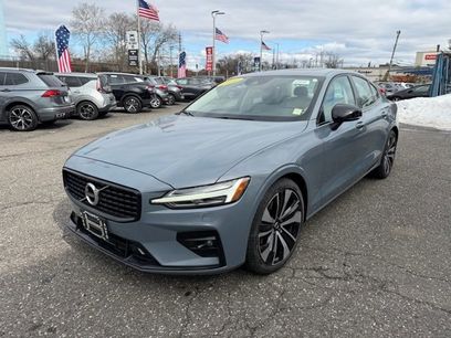 Certified 2022 Volvo S60 B5 Momentum w/ Premium Package