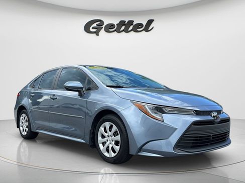 Used 2024 Toyota Corolla LE FWD image 3