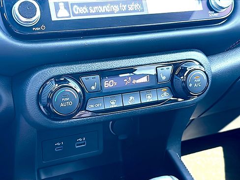 Used 2024 Nissan Kicks SR w/ SR Premium Package image 33