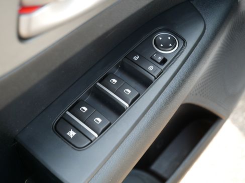 Used 2019 Kia Forte LXS FWD image 19