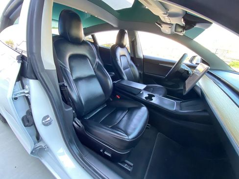Used 2021 Tesla Model 3 Standard Range Plus RWD image 25