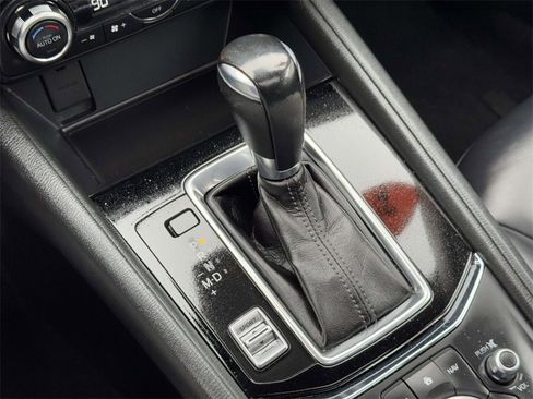 Used 2017 MAZDA CX-5 Touring w/ Preferred Equipment Package image 29
