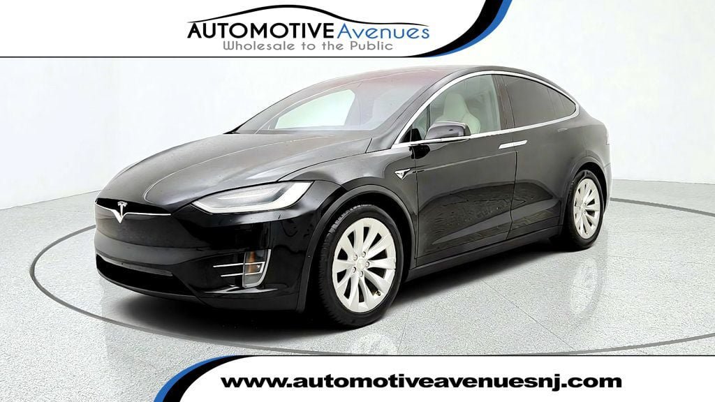 Used 2019 Tesla Model X Long Range AWD/4WD image 1