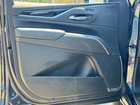 Used 2023 Cadillac Escalade Sport w/ LPO, ONYX Package image 26