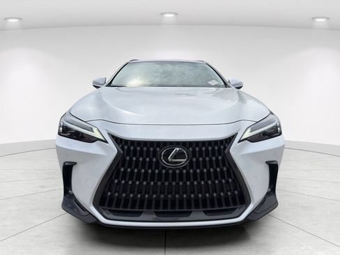 Used 2025 Lexus NX 250 FWD w/ Accessory Package (K3) image 2