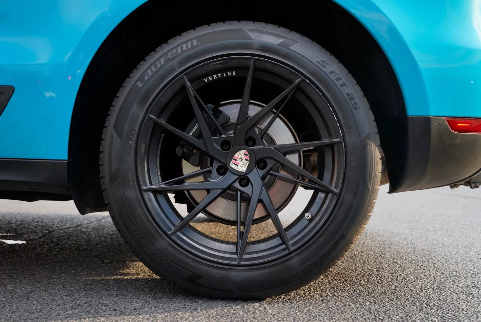 Used 2021 Porsche Macan AWD/4WD image 18