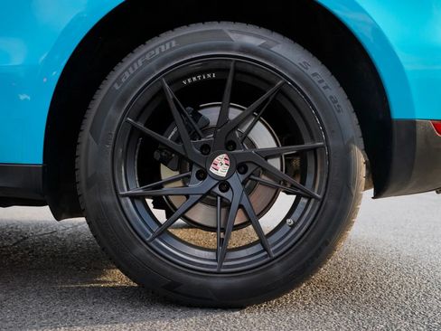 Used 2021 Porsche Macan AWD/4WD image 18