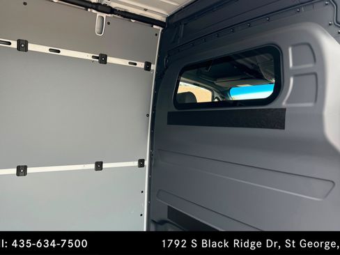 Used 2026 Mercedes-Benz Sprinter 2500 image 17