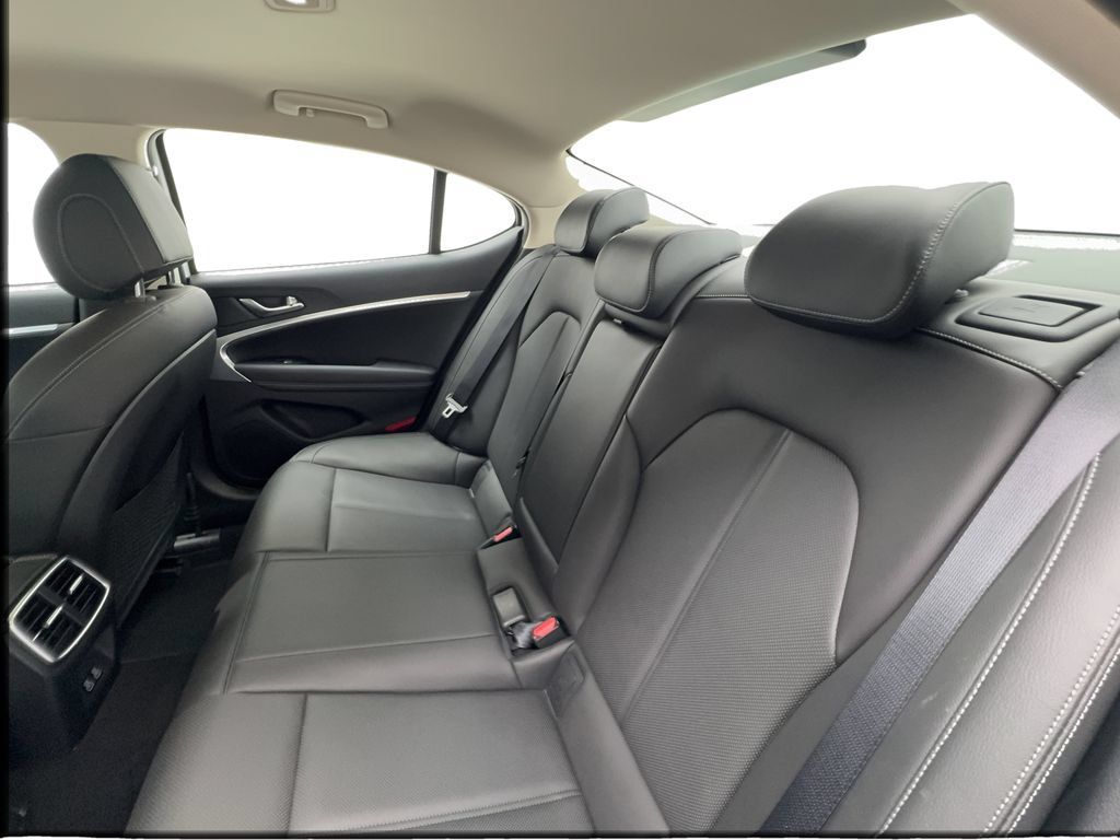 Used 2026 Genesis G70 2.5T RWD image 24