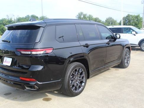 Used 2023 Jeep Grand Cherokee L Summit AWD/4WD image 5