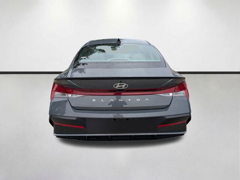 New 2026 Hyundai Elantra SEL Sport Premium FWD image 5