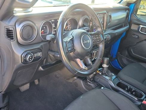 Used 2021 Jeep Gladiator Willys image 18