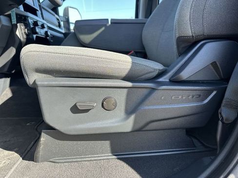 Used 2025 Ford F250 XLT image 16