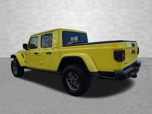 Used 2024 Jeep Gladiator Mojave AWD/4WD image 4
