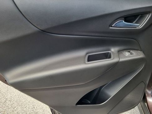 Used 2020 Chevrolet Equinox LT FWD image 10